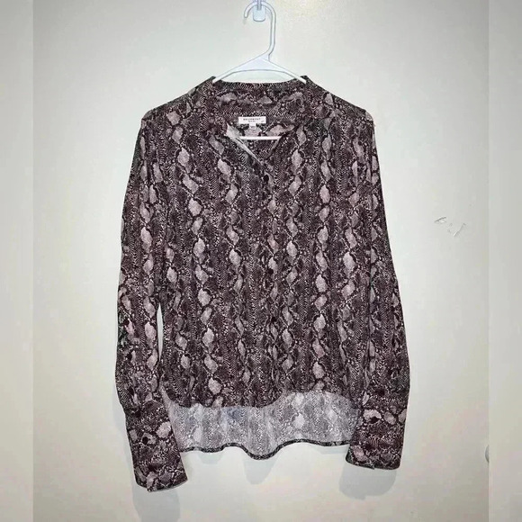 Equipment Huntley Snake Print High Low Blouse - Picture 2 of 4